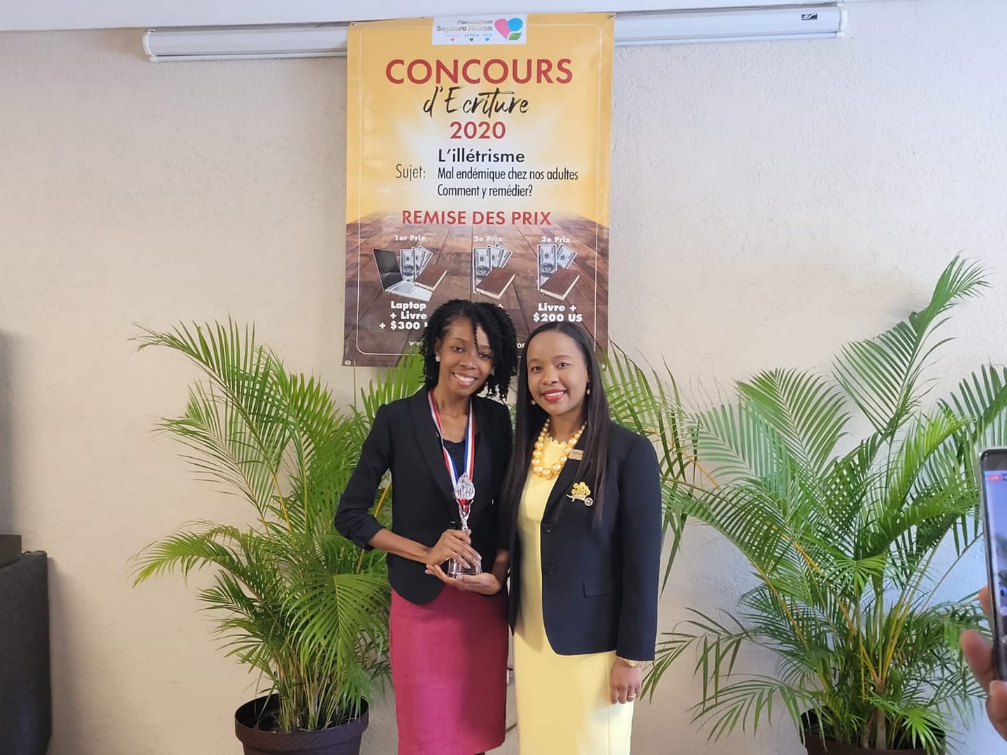 Claudia Jeune Debat Jacmel prix